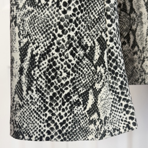 Norma Kamali Grey Python Reptile Snakeskin Long Flare Sleeve Top Medium - Picture 12 of 16